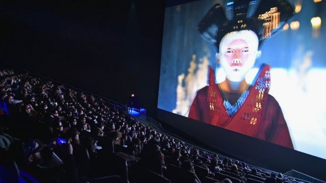 odeon unveils digital imax screens